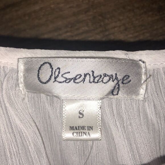 💕5️⃣ Olsenboye sheer drawstring crop top size small - Picture 2 of 2